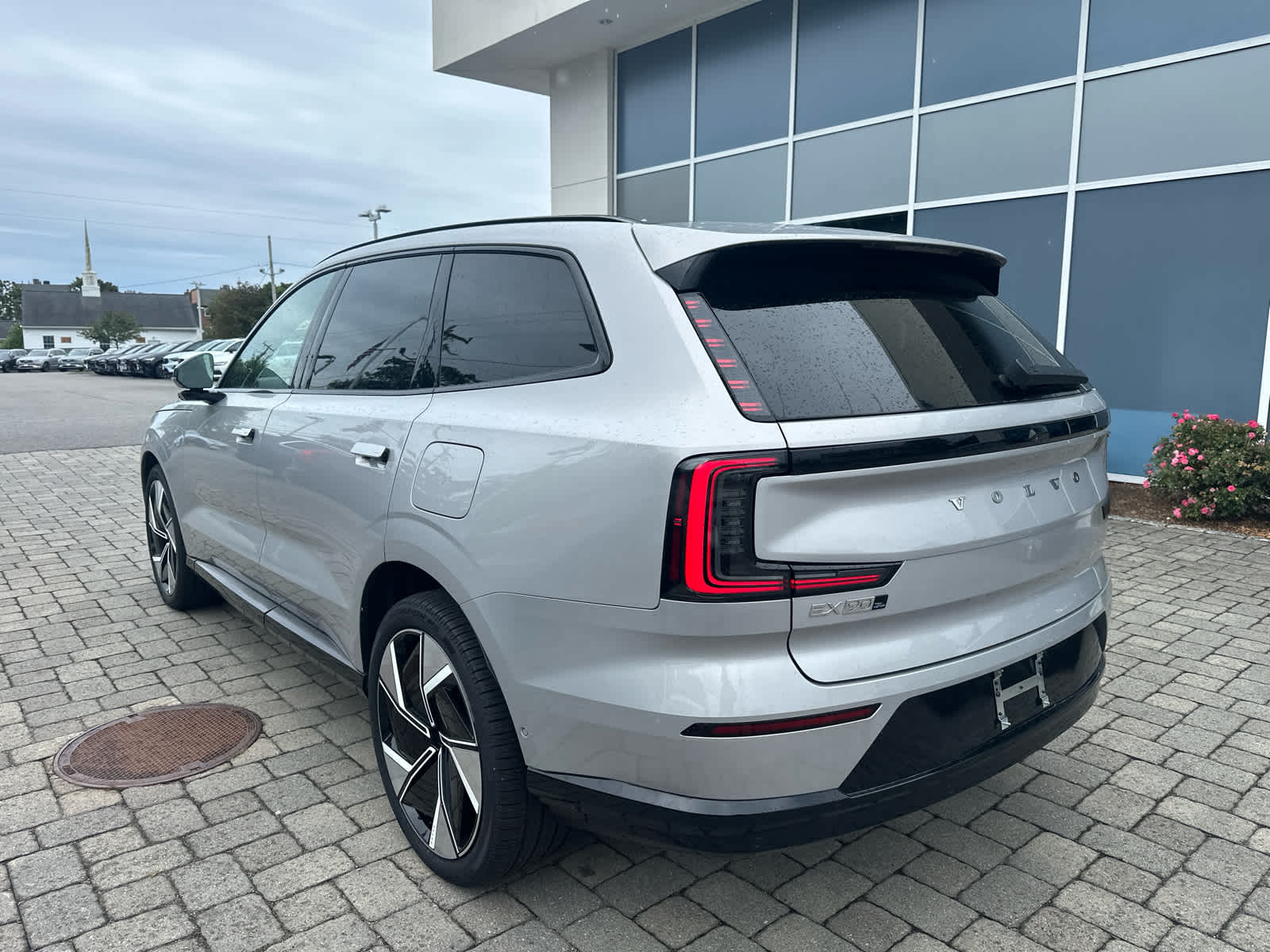 2025 Volvo EX90 Ultra - Photo 28