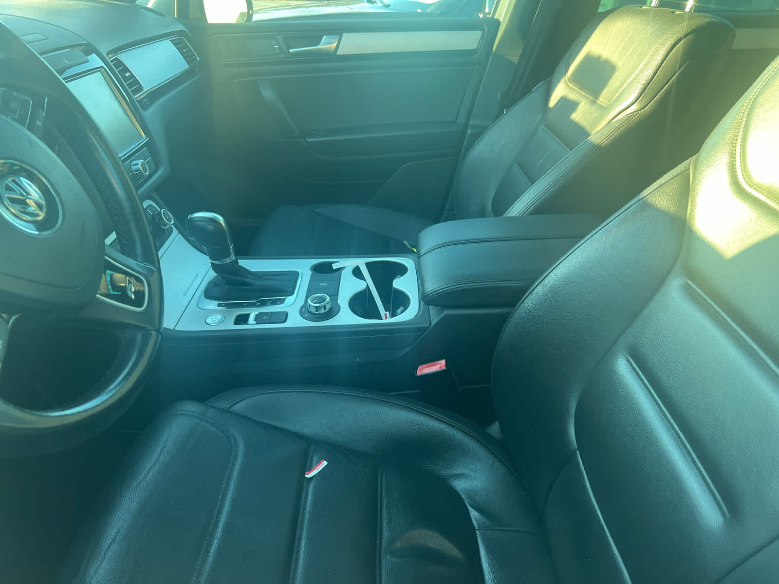 2014 Volkswagen Touareg V6 FSI TDI photo 3