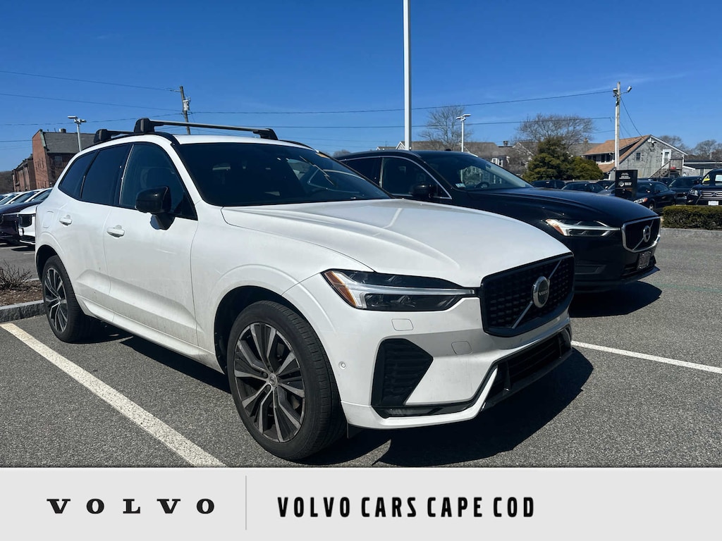 Used 2023 Volvo XC60 B5 AWD Plus Dark SUV