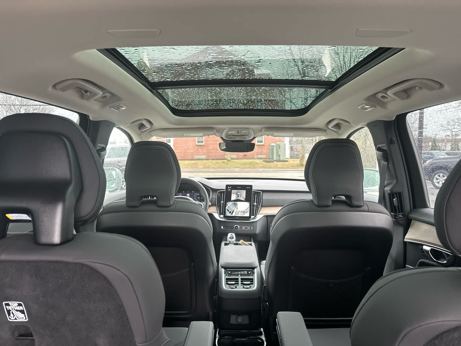 2026 Volvo XC90 Plus - Photo 31