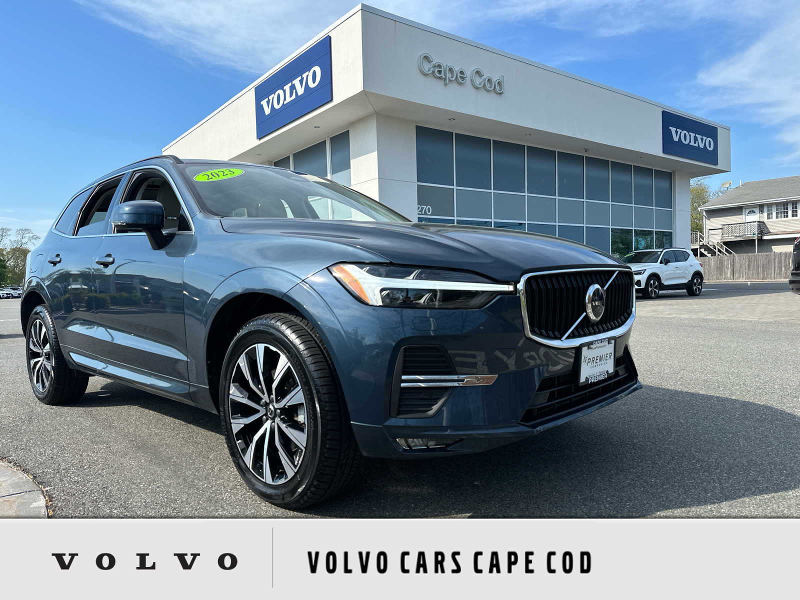 2023 Volvo XC60 B5 Core AWD's photo