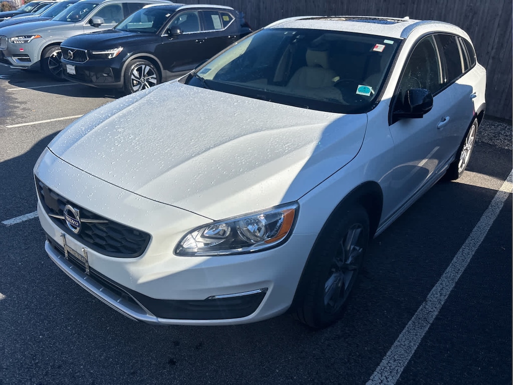 Used 2018 Volvo V60 Cross Country T5 AWD Wagon