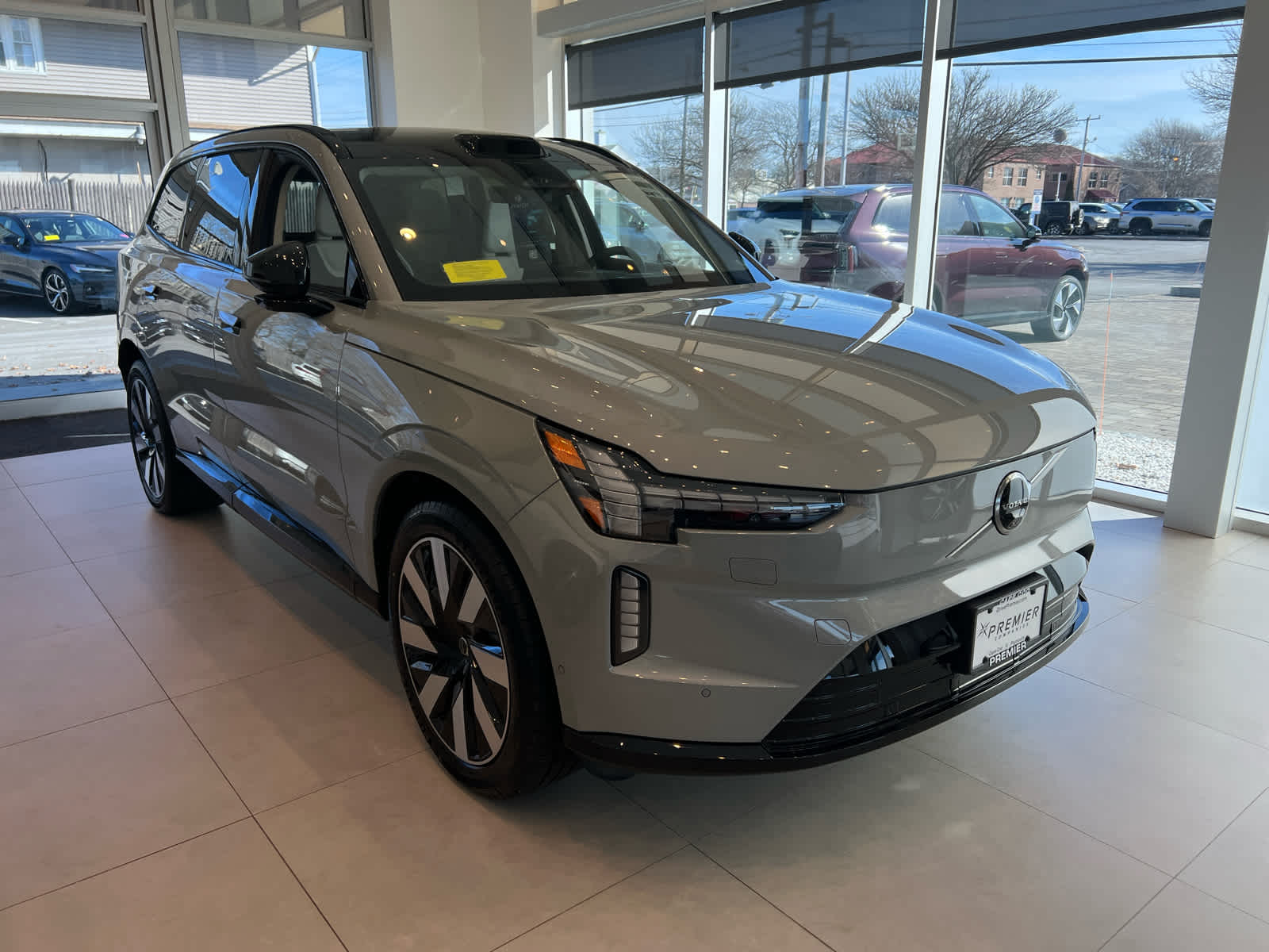 ECOX　3705V　DIANO New 2025 Volvo EX90 For Sale at Volvo Cars Cape Cod | VIN