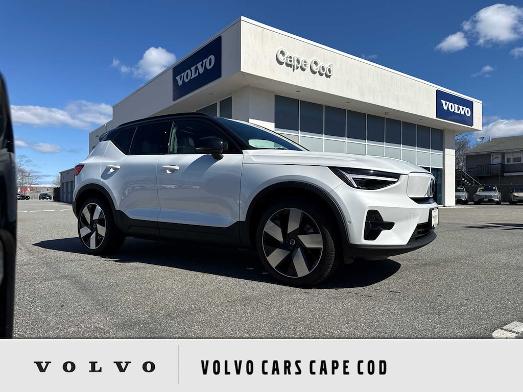 New 2026 Volvo EX40 Single Motor Extended Range Plus SUV