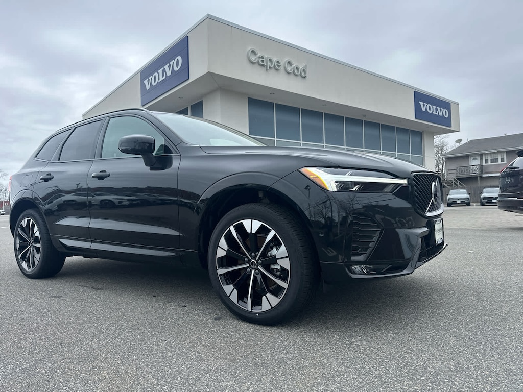 New 2026 Volvo XC60 B5 Plus SUV