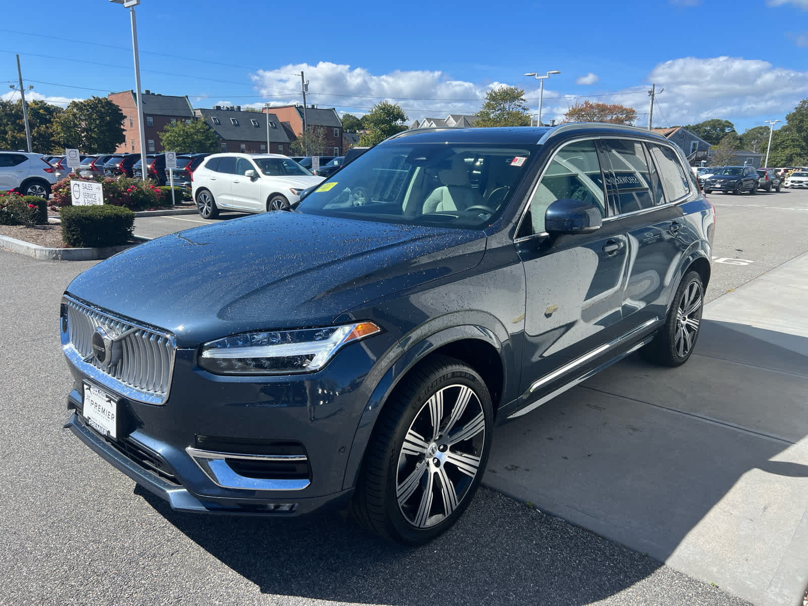 2023 Volvo XC90 AWD Ultimate photo 3