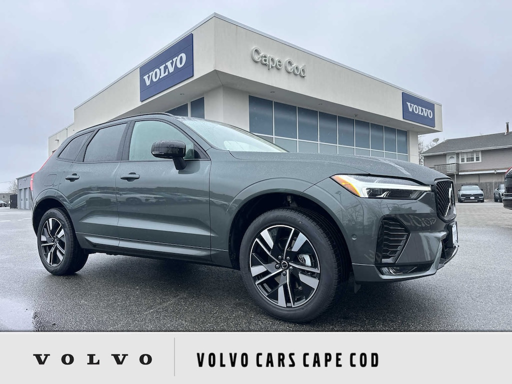 New 2026 Volvo XC60 B5 Plus SUV