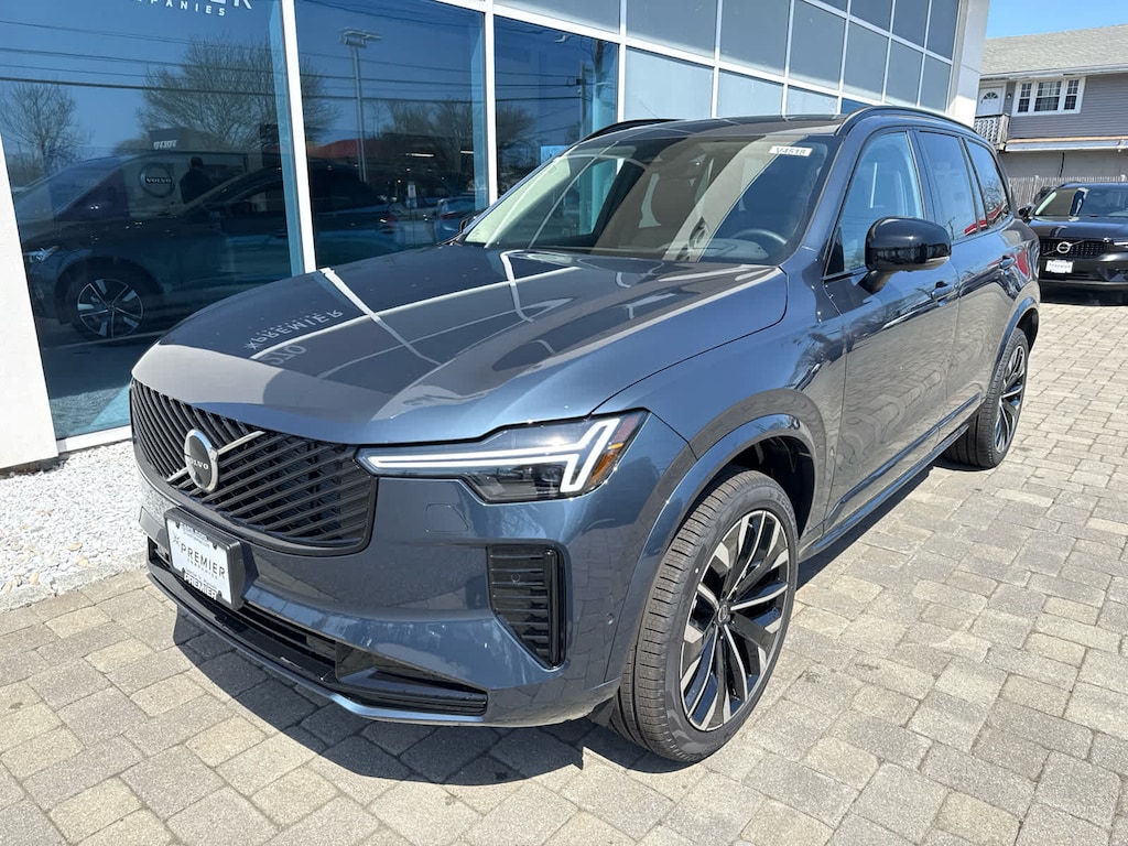 New 2026 Volvo XC90 B6 Ultra Dark Theme 6-Seater SUV