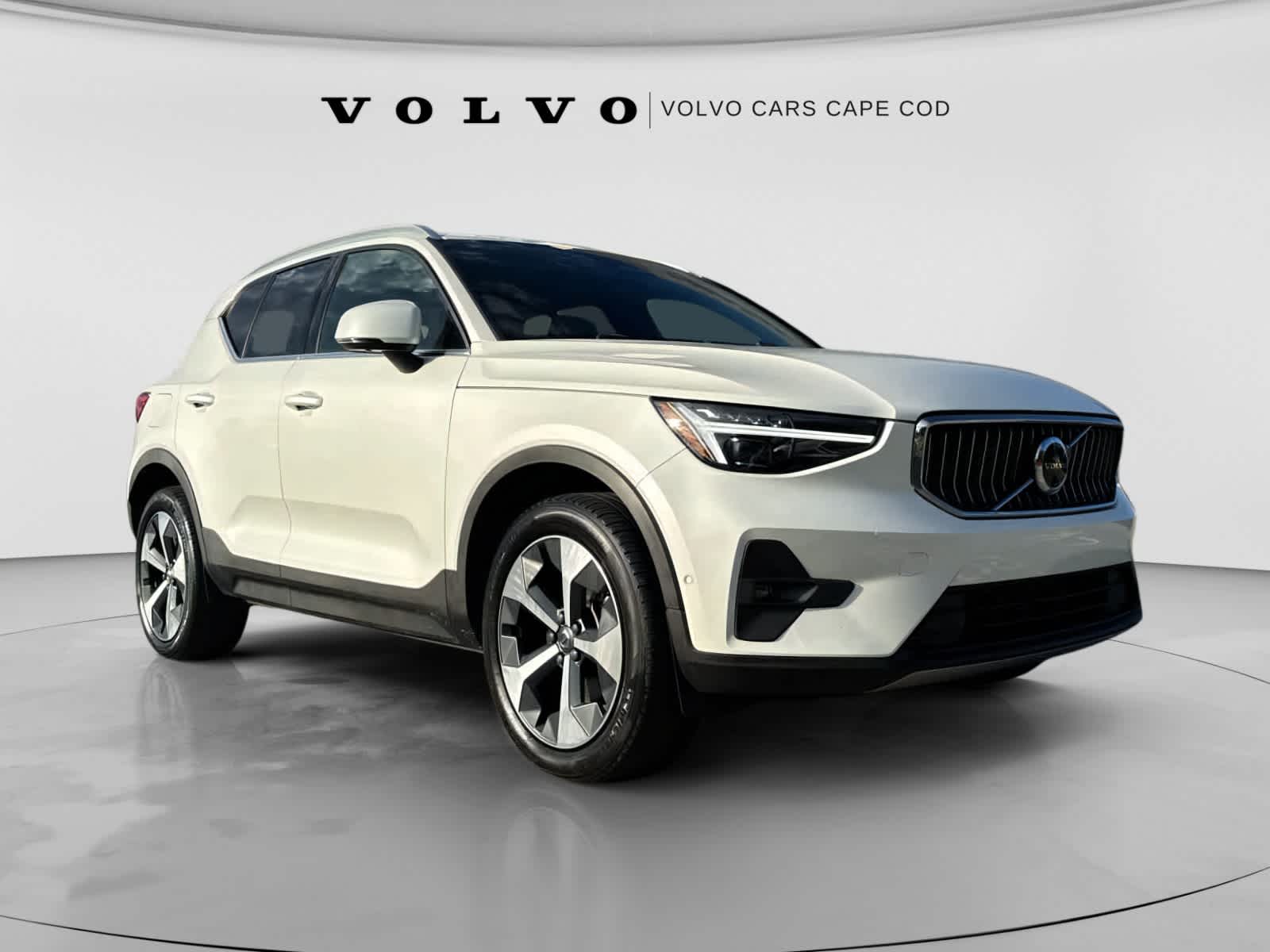2024 Volvo XC40 Plus