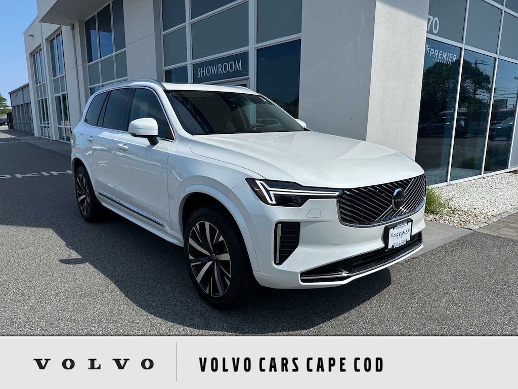 Used 2025 Volvo XC90 plug-in hybrid T8 (2025.5) Core 7-Seater SUV