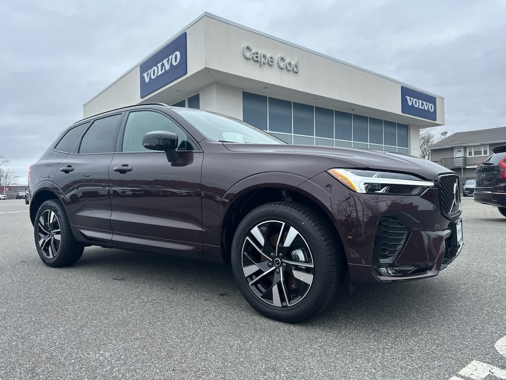 New 2026 Volvo XC60 B5 Plus SUV