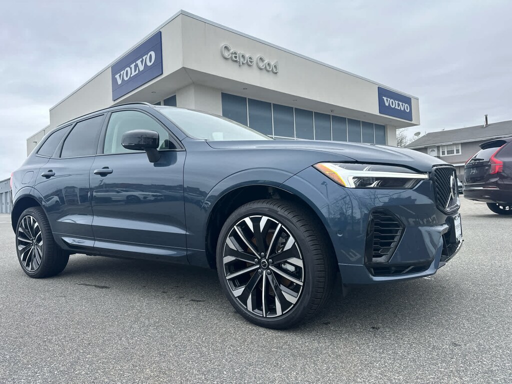 New 2026 Volvo XC60 plug-in hybrid T8 Ultra SUV