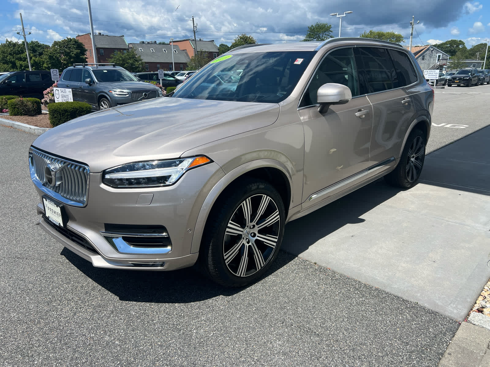 2023 Volvo XC90 AWD Ultimate photo 4