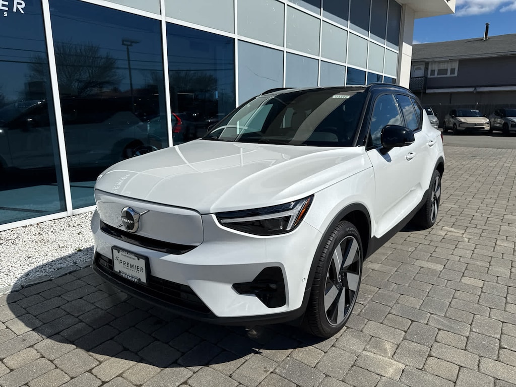 New 2026 Volvo EX40 Single Motor Extended Range Plus SUV