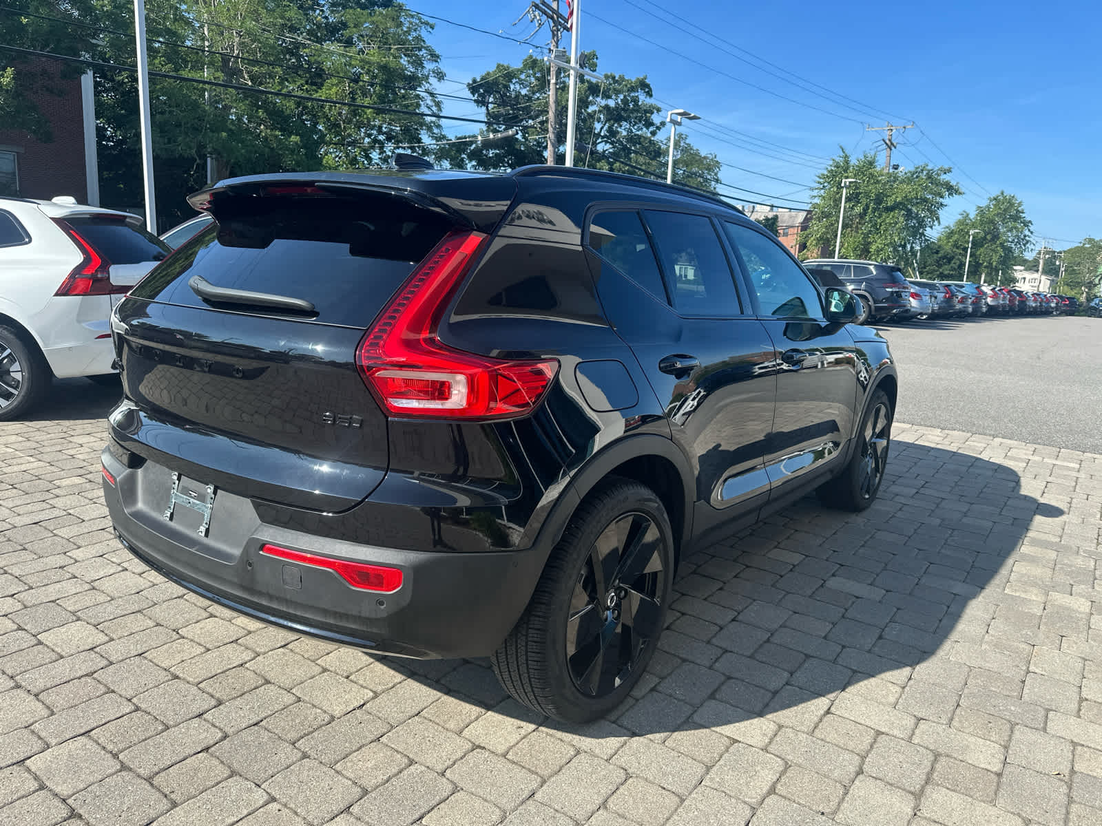 2026 Volvo XC40 Ultra Black Edition - Photo 37