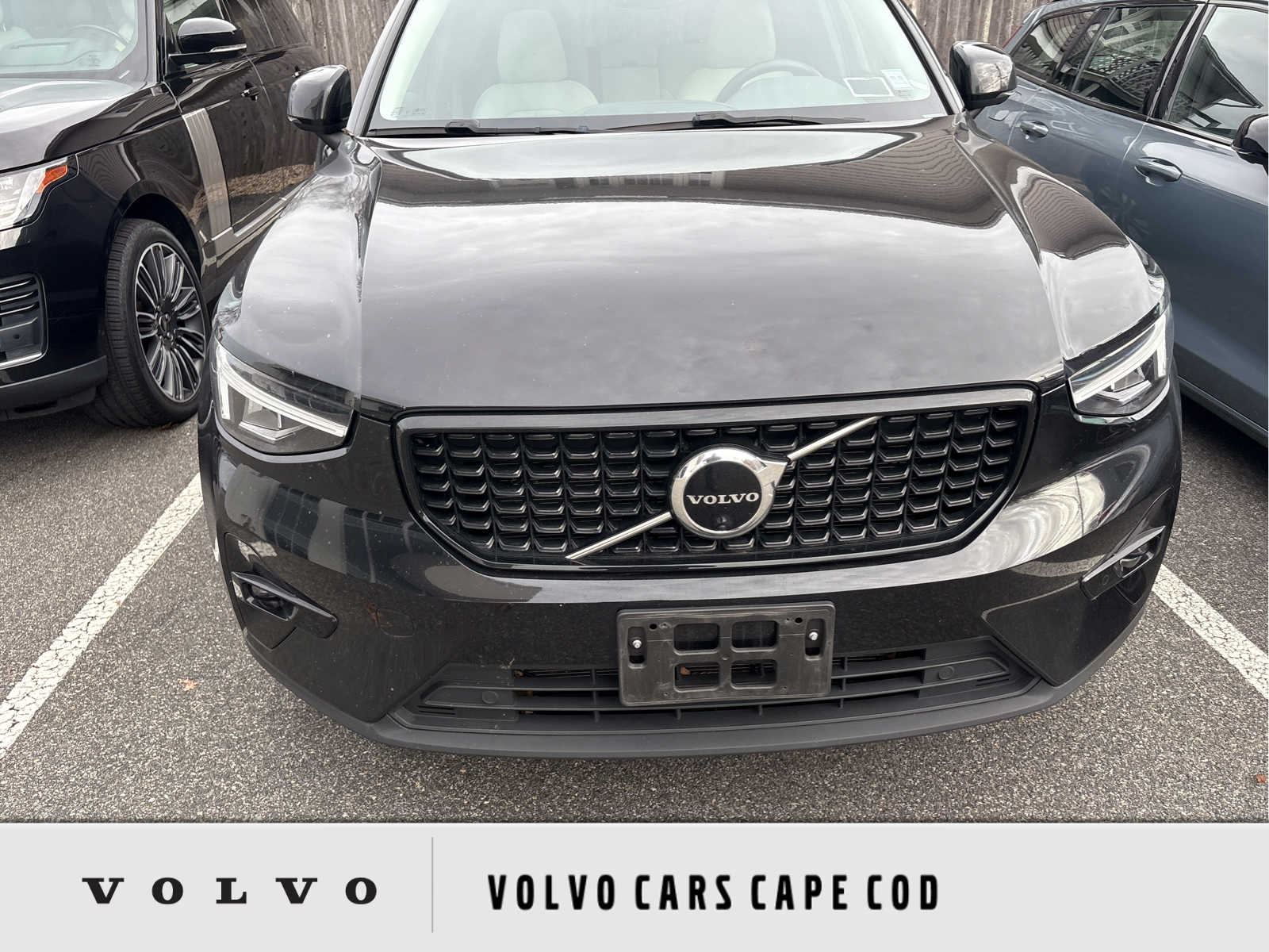2023 Volvo XC40 Plus's photo