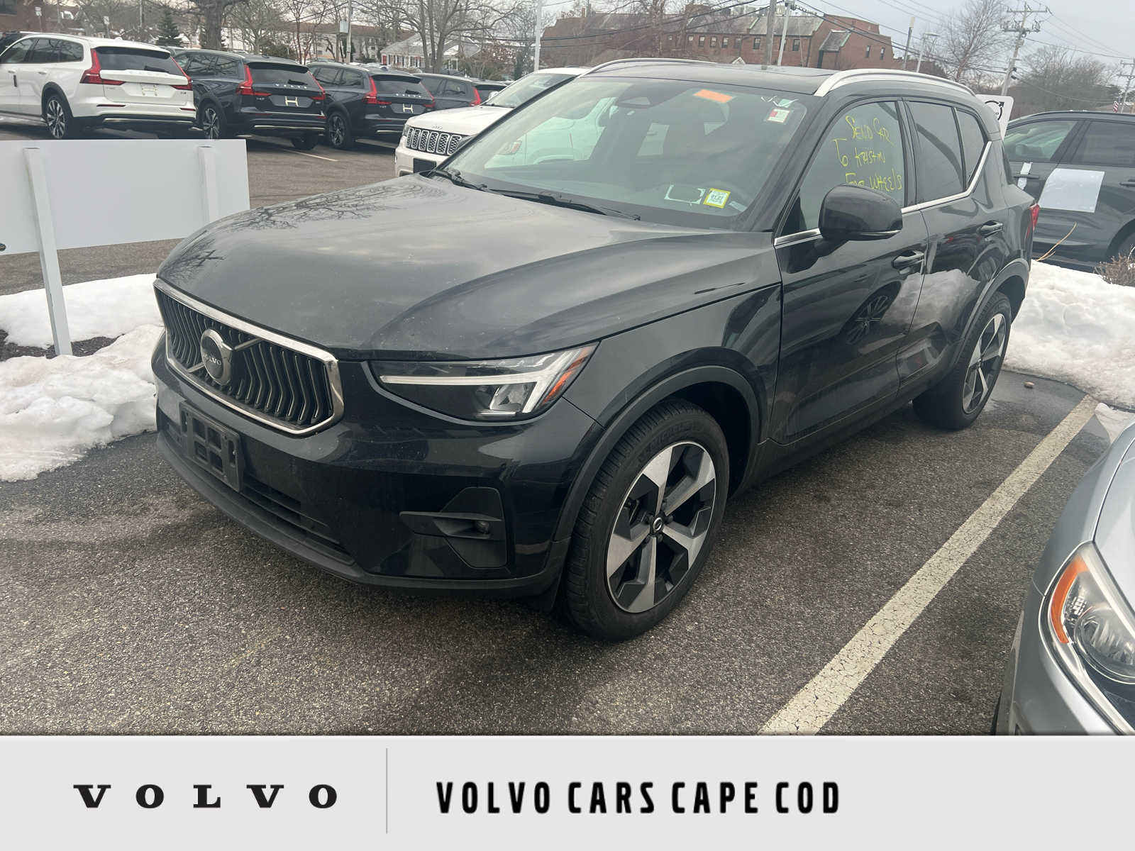 2023 Volvo XC40 Plus