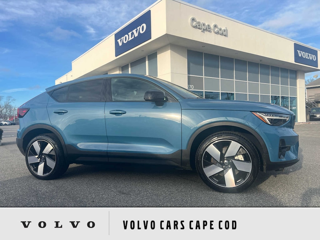 Used 2023 Volvo C40 Recharge Pure Electric Twin Ultimate SUV