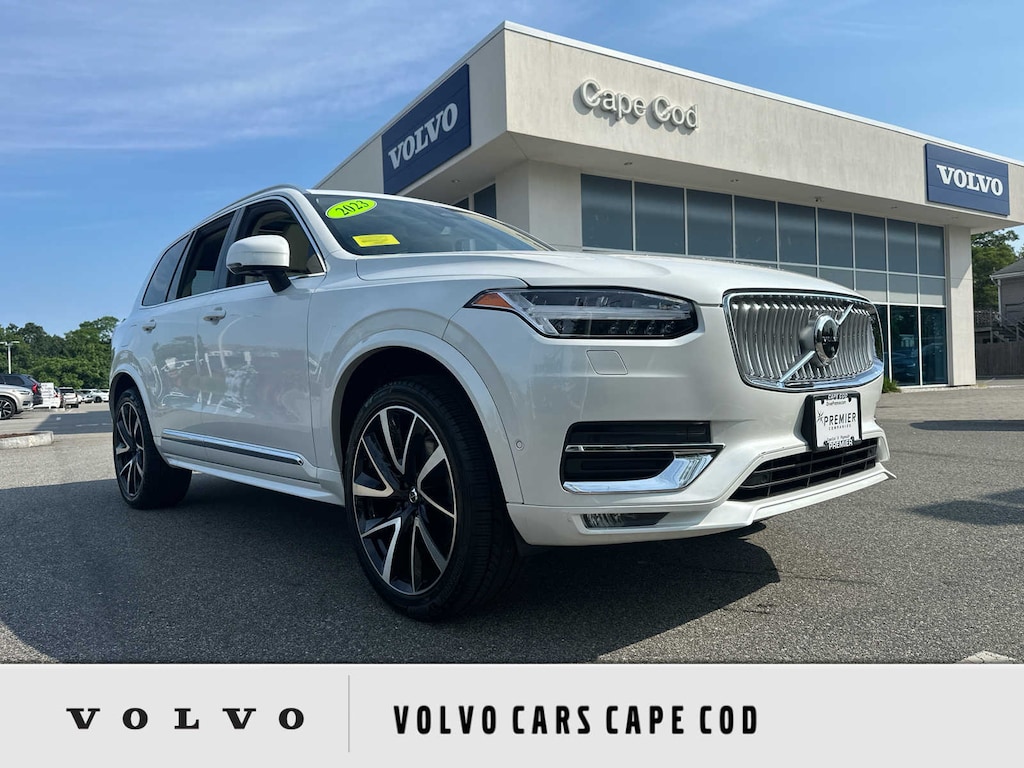 Used 2023 Volvo XC90 B5 AWD Plus SUV