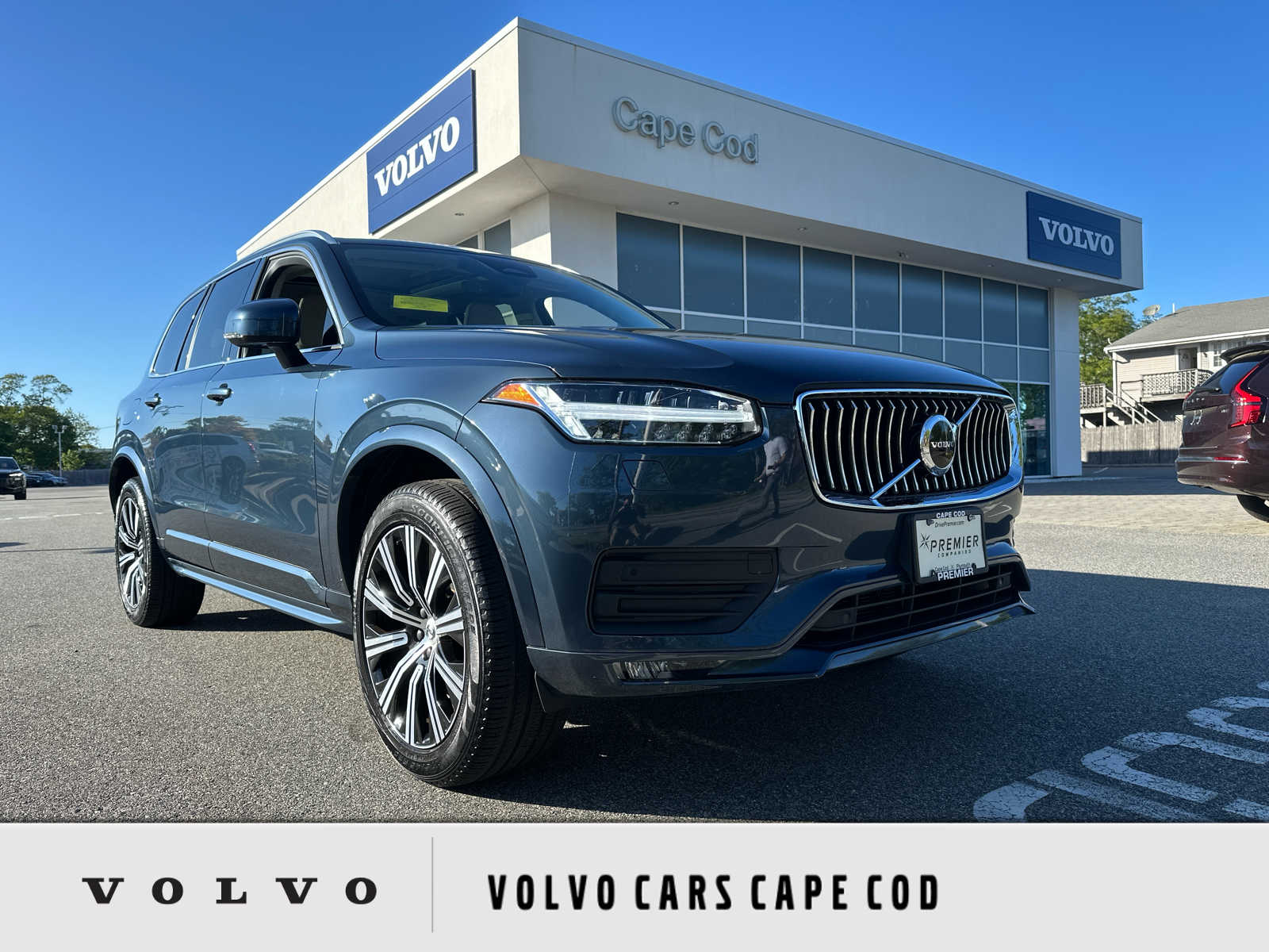 2023 Volvo XC90 B5 Core 4WD's photo