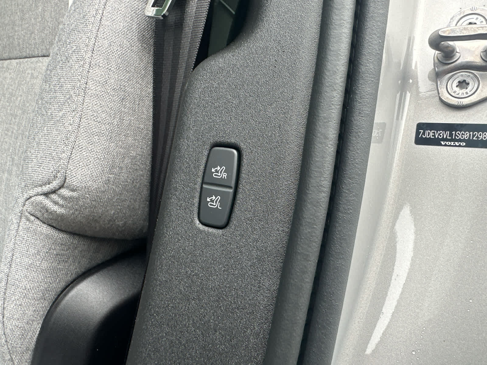 2025 Volvo EX90 Ultra - Photo 26