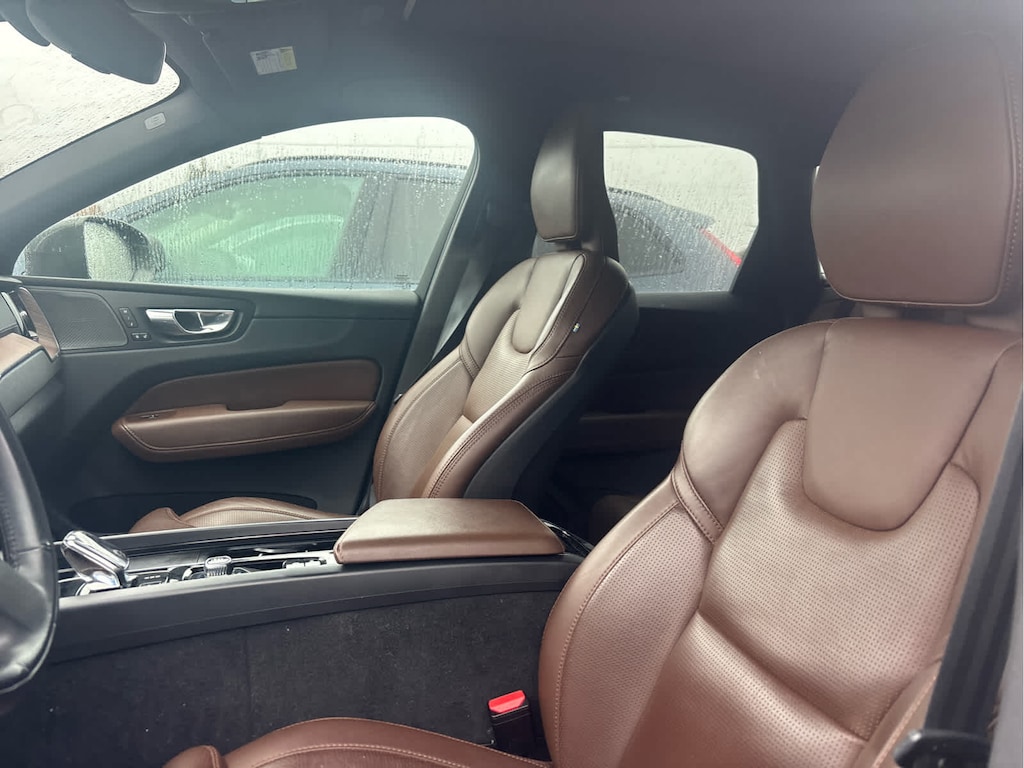 Used 2022 Volvo XC60 B5 AWD Inscription SUV