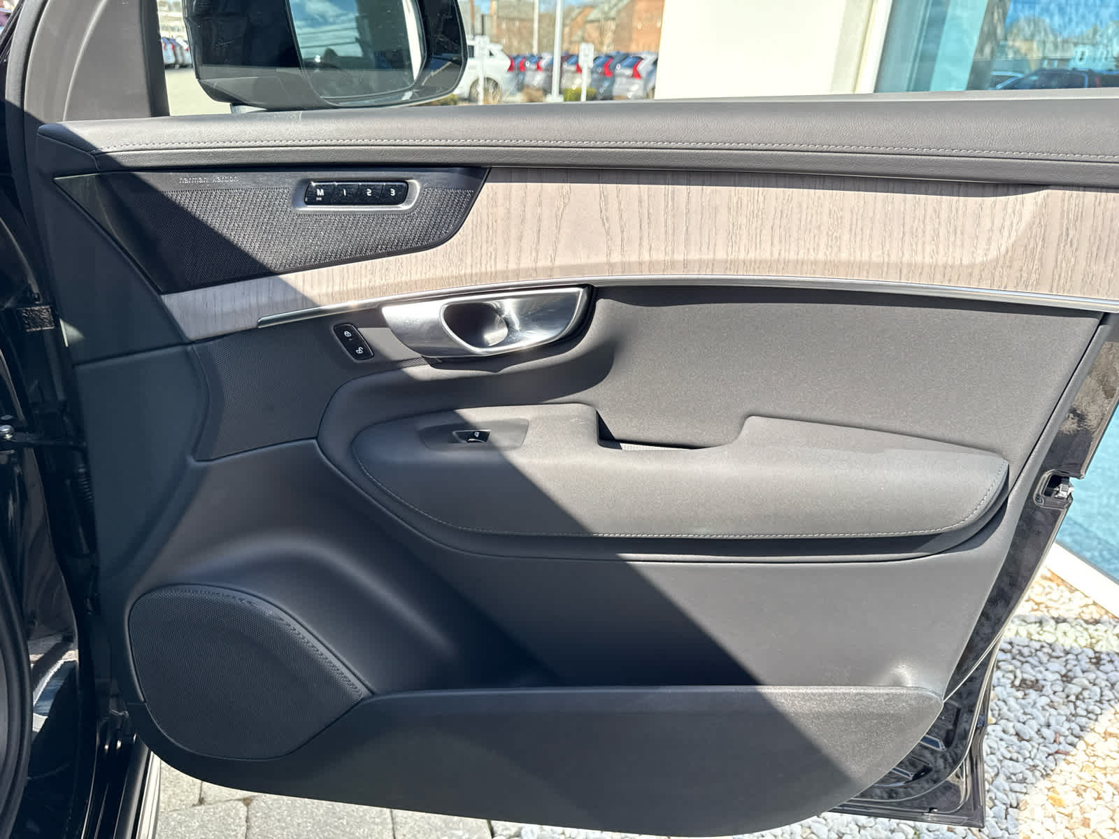 2026 Volvo XC90 Ultra - Photo 37