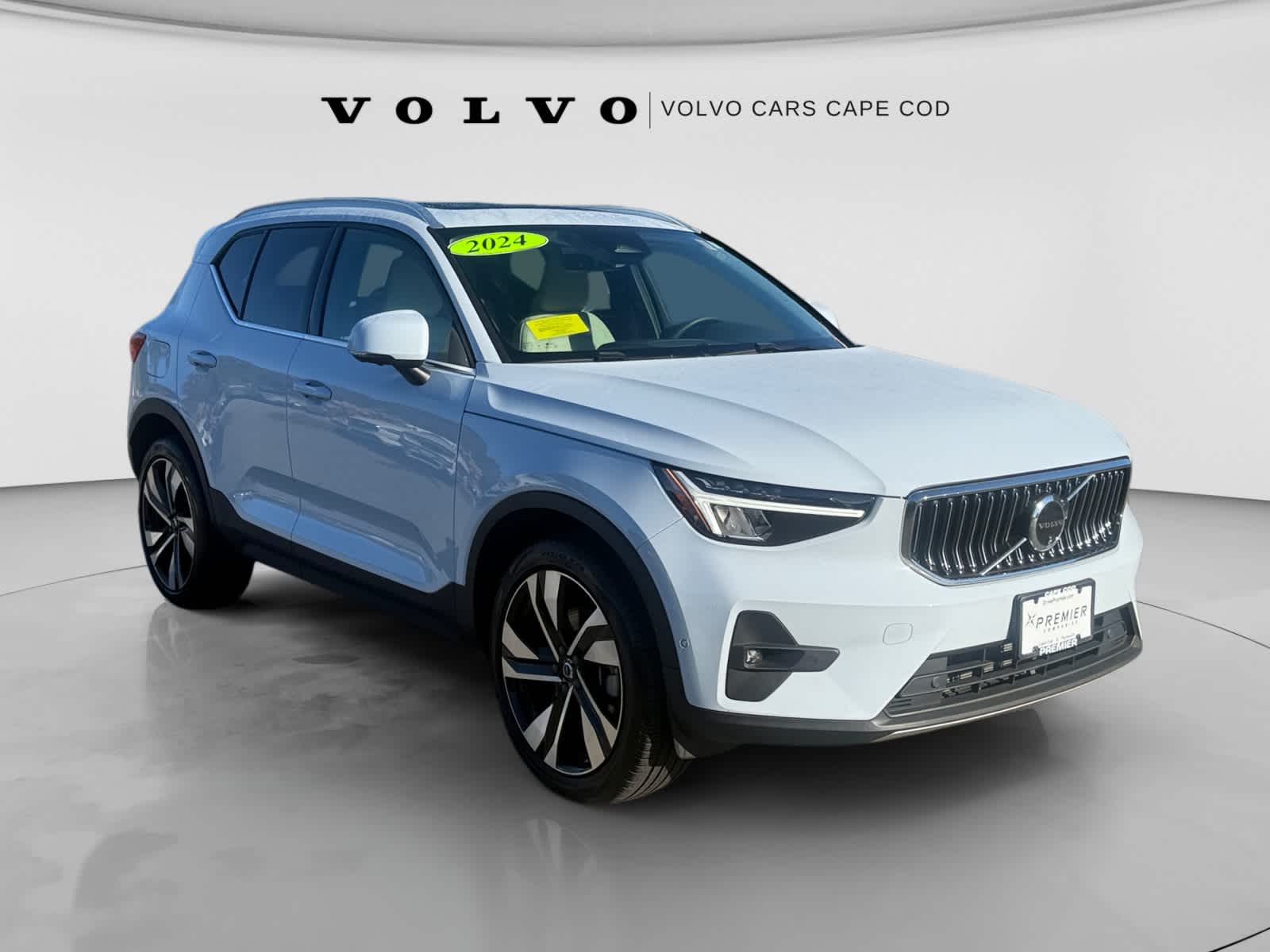 2024 Volvo XC40