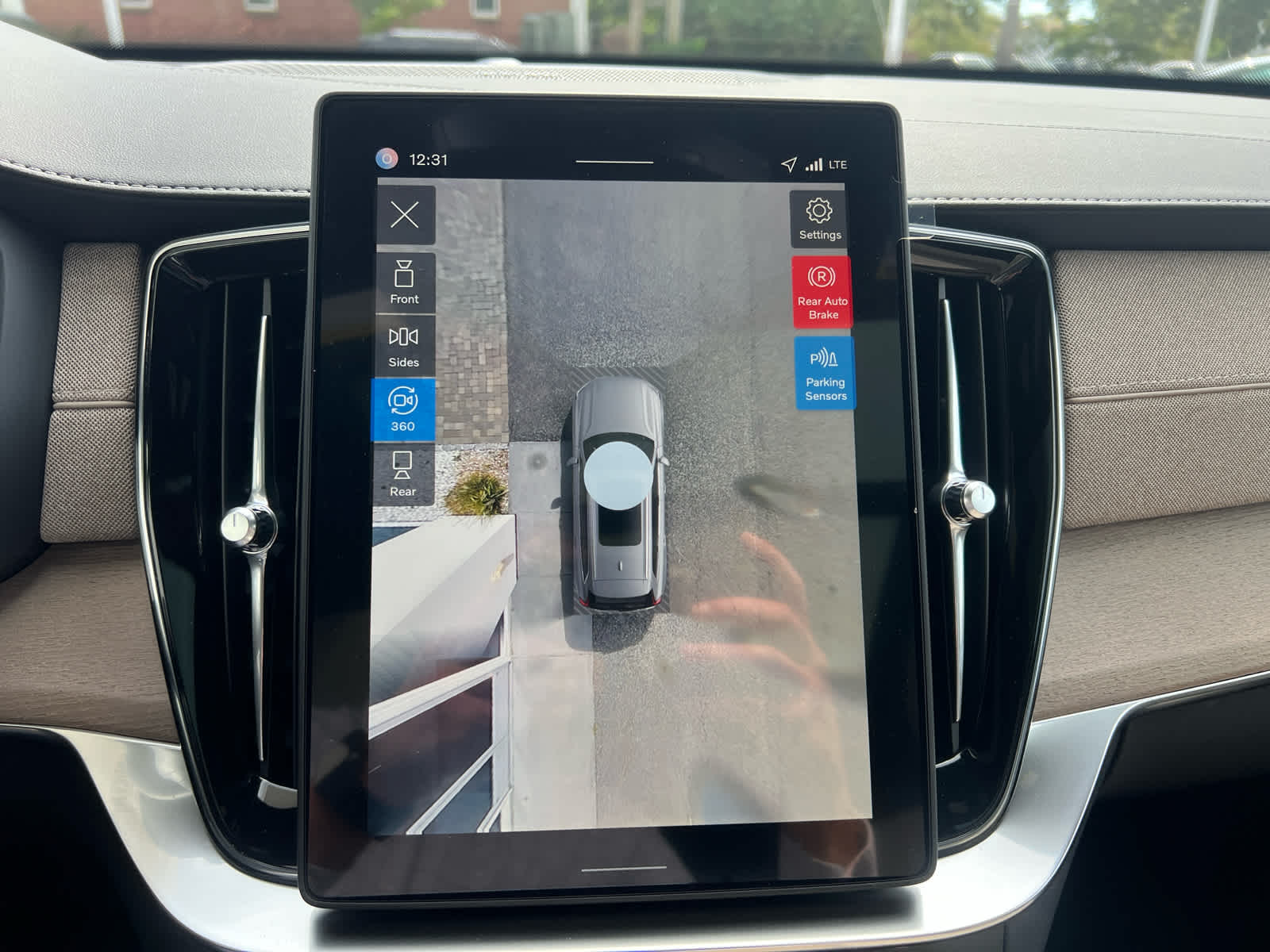 2026 Volvo XC90 Plus - Photo 23