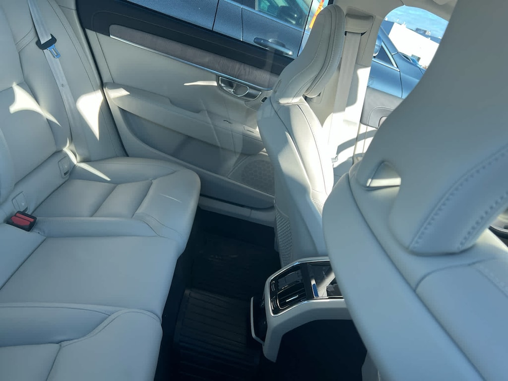 Used 2025 Volvo S90 B6 Ultra Sedan