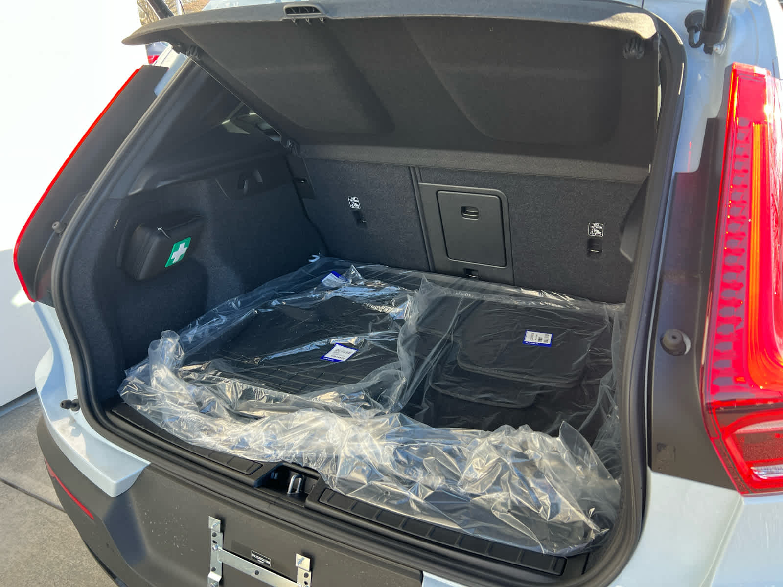 2026 Volvo XC40 Core - Photo 10