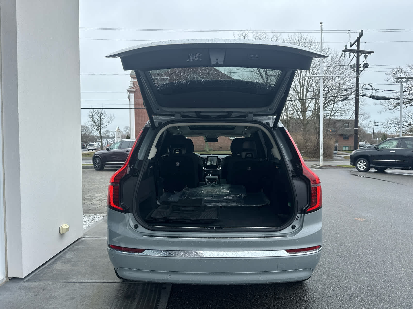 2026 Volvo XC90 Plus - Photo 10