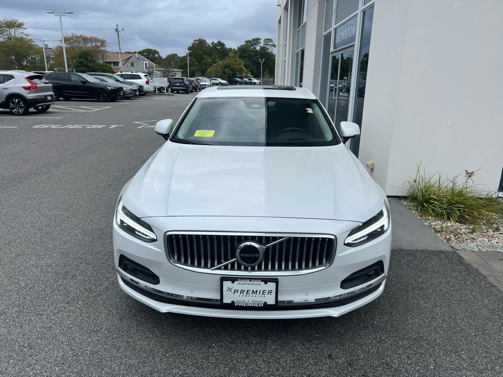 2022 Volvo S90 Inscription photo 3