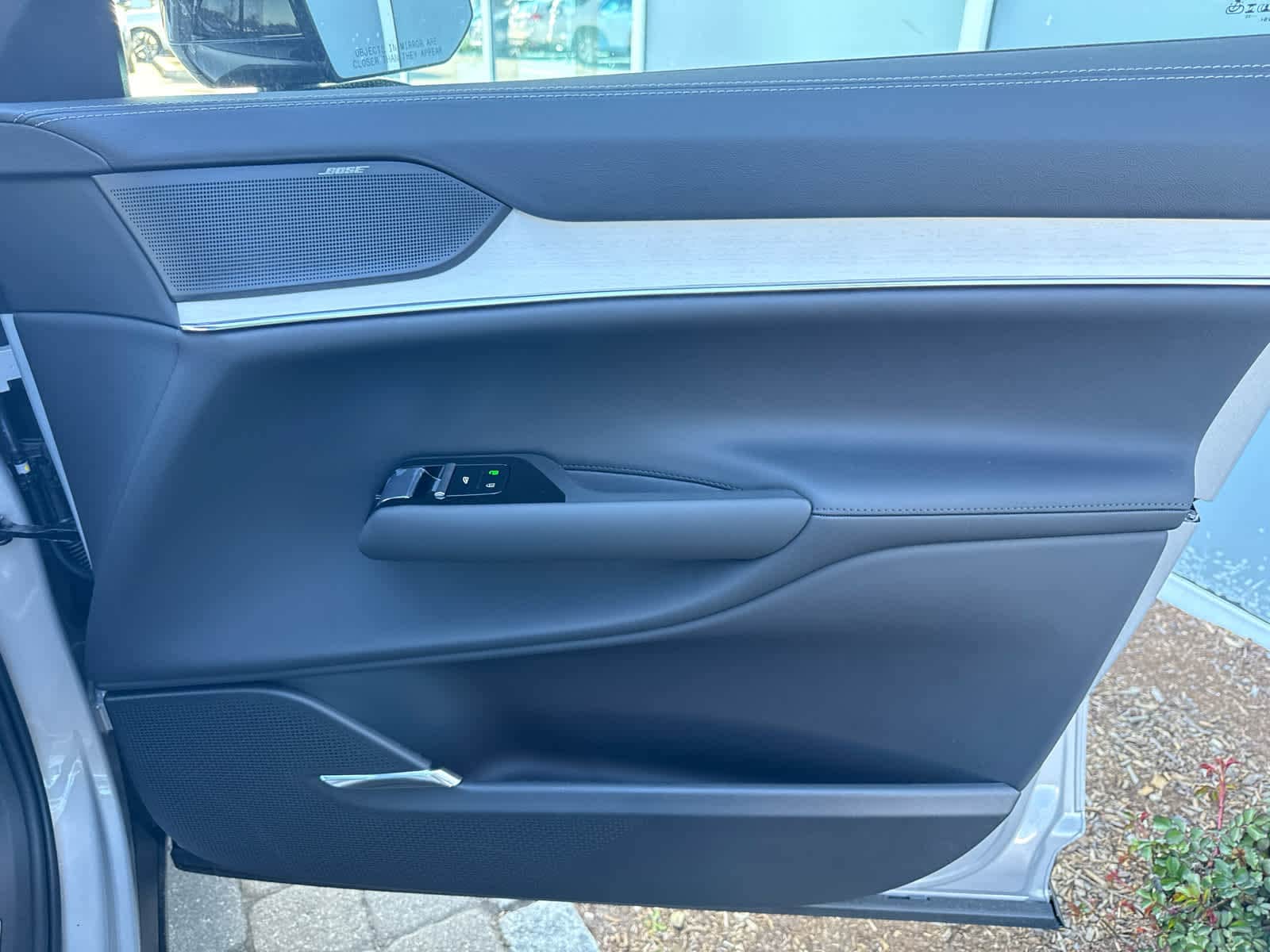 2025 Volvo EX90 Ultra - Photo 29