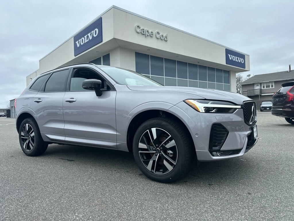 New 2026 Volvo XC60 B5 Plus SUV