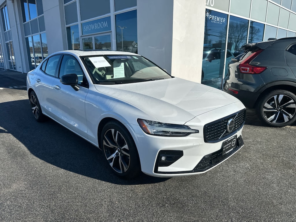 Certified 2025 Volvo S60 B5 Core Sedan