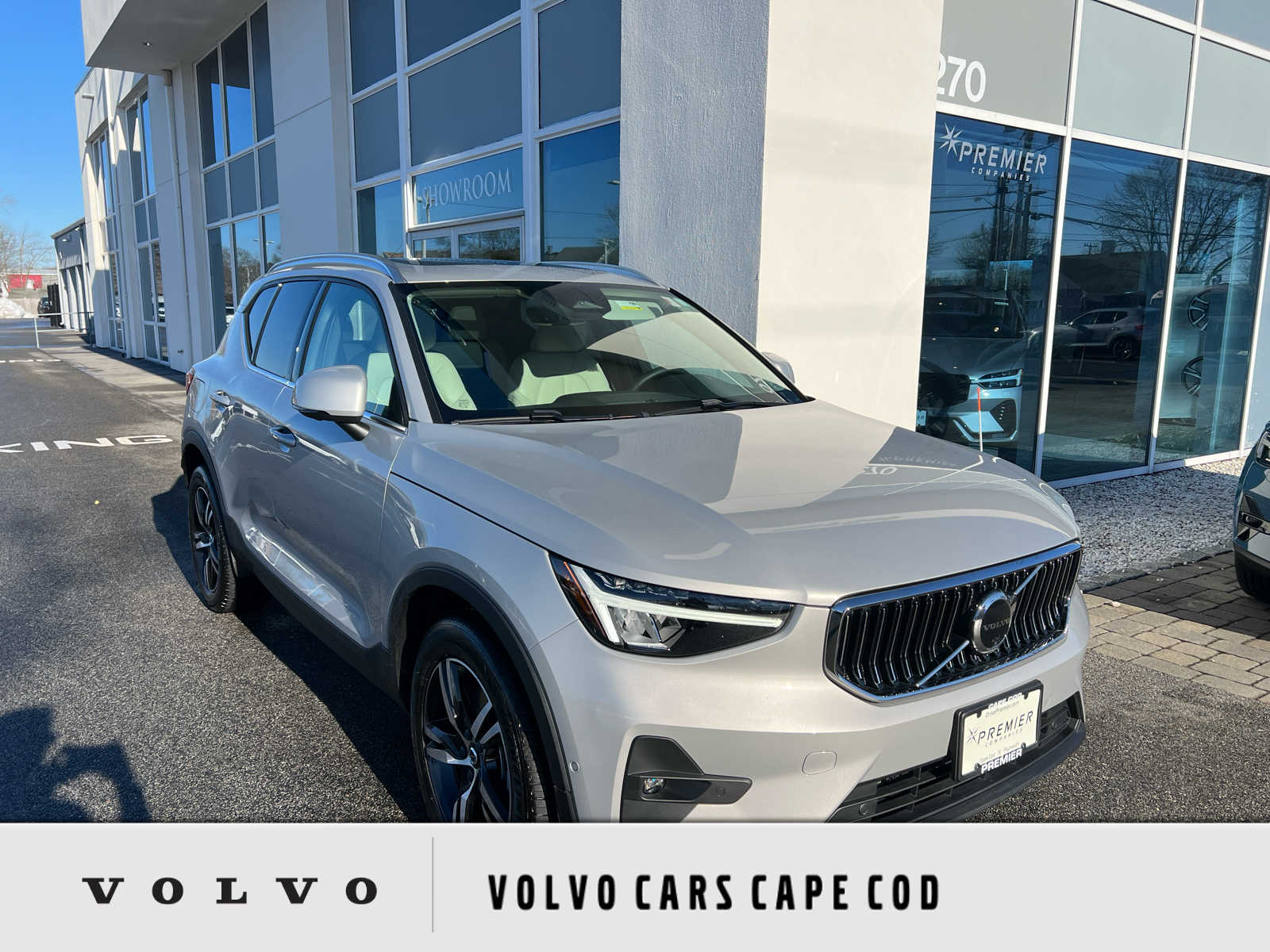 2023 Volvo XC40 Plus's photo