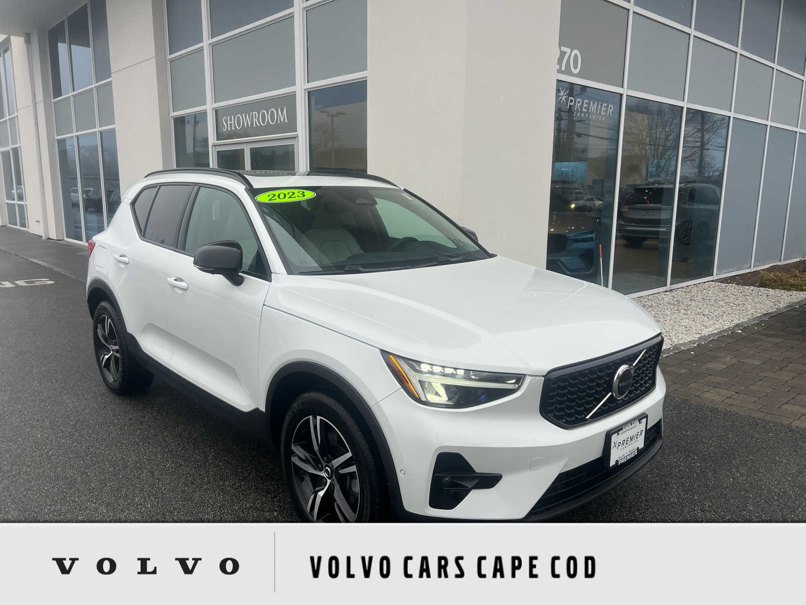 2023 Volvo XC40 Plus's photo