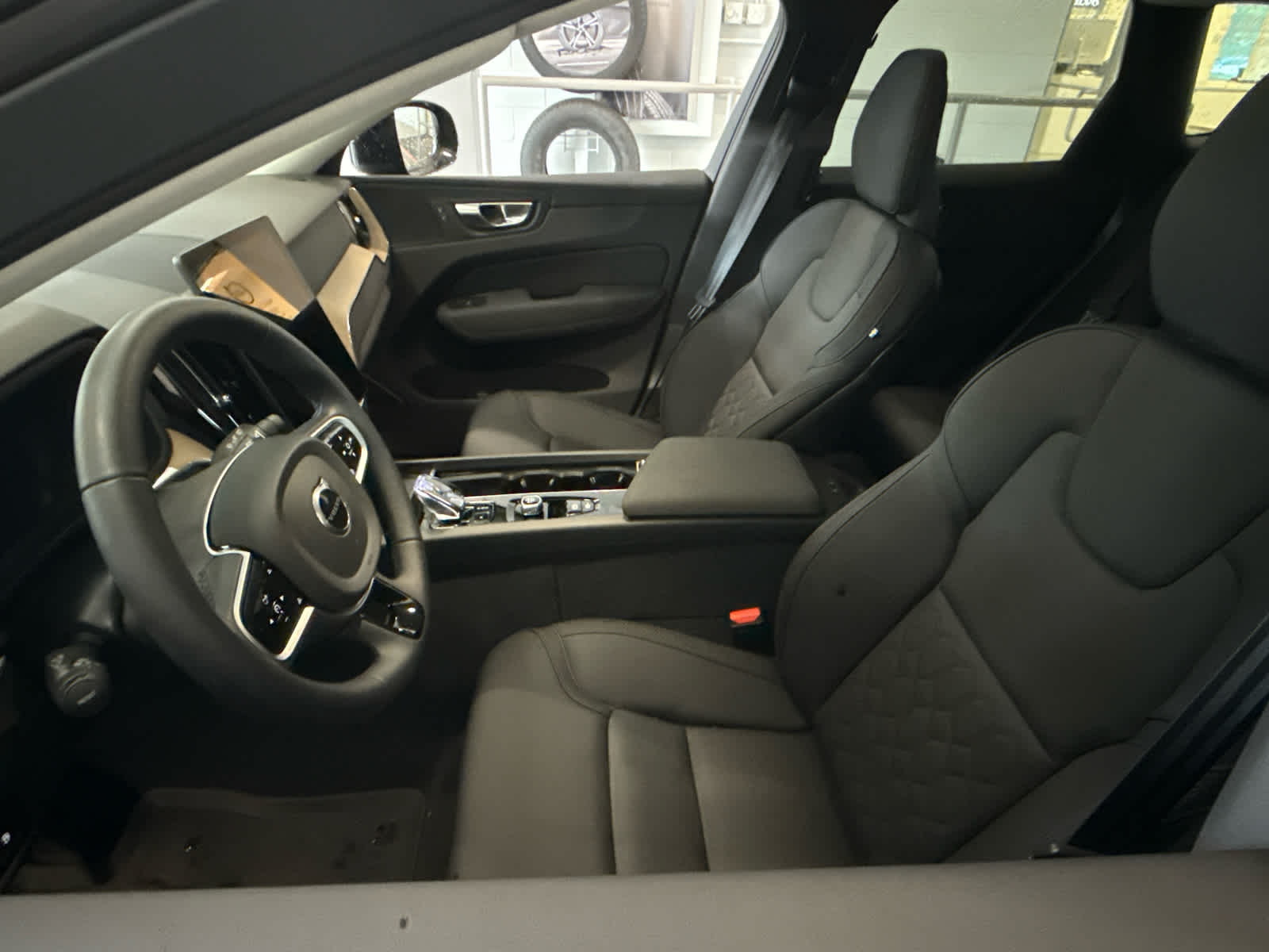 2026 Volvo XC60 Core