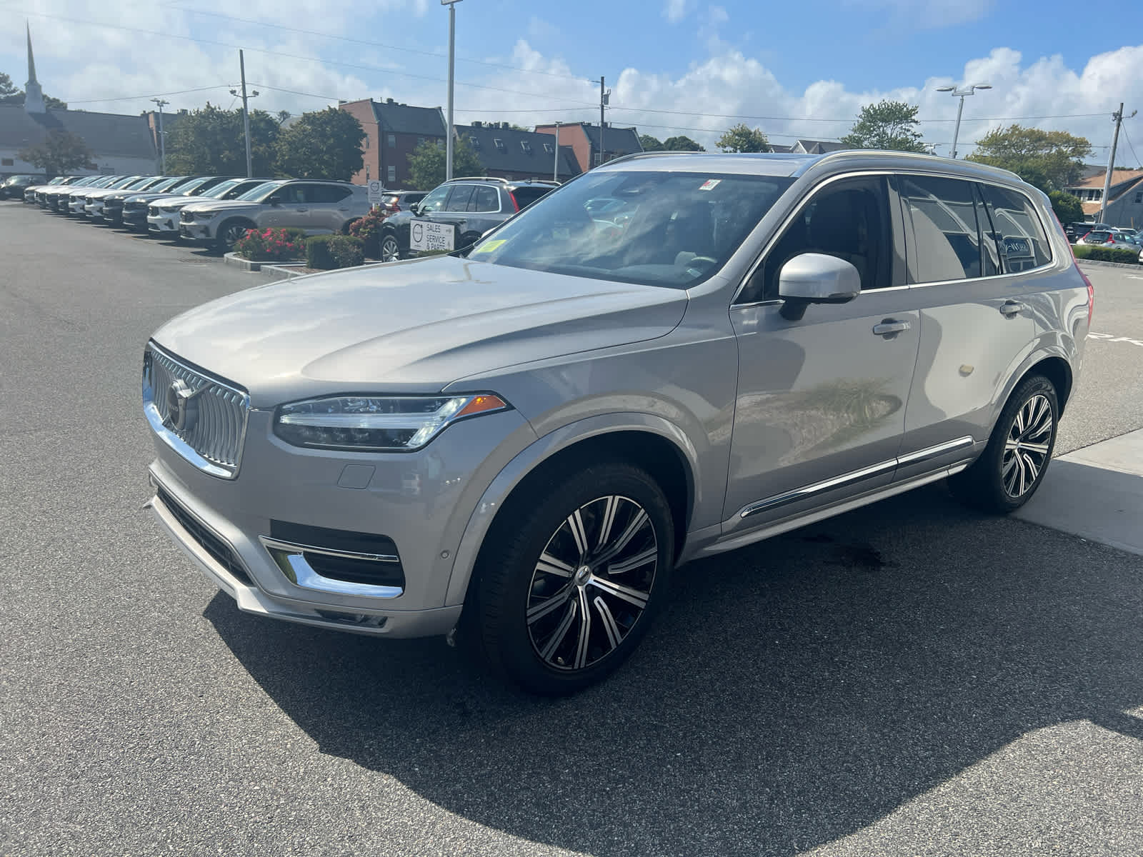 2025 Volvo XC90 Plus photo 4