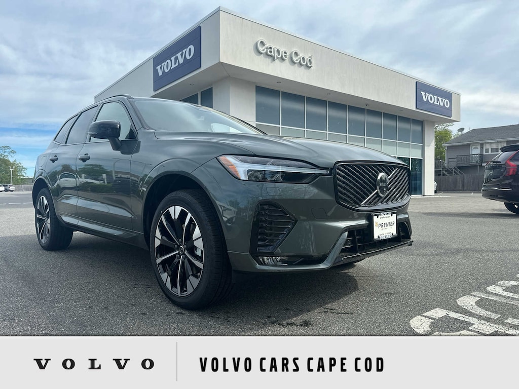 New 2026 Volvo XC60 B5 Plus SUV