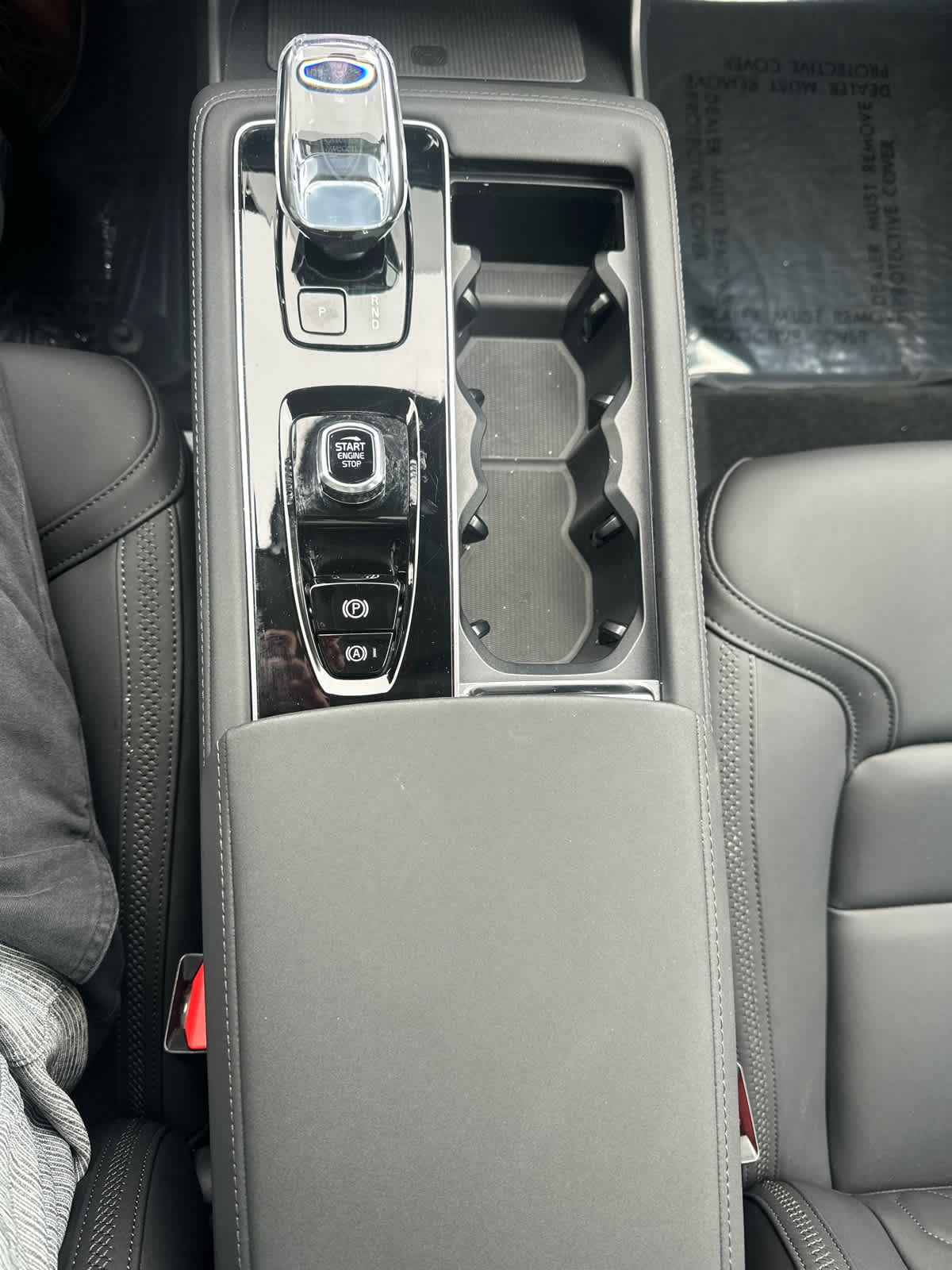 2026 Volvo XC90 Plus - Photo 26