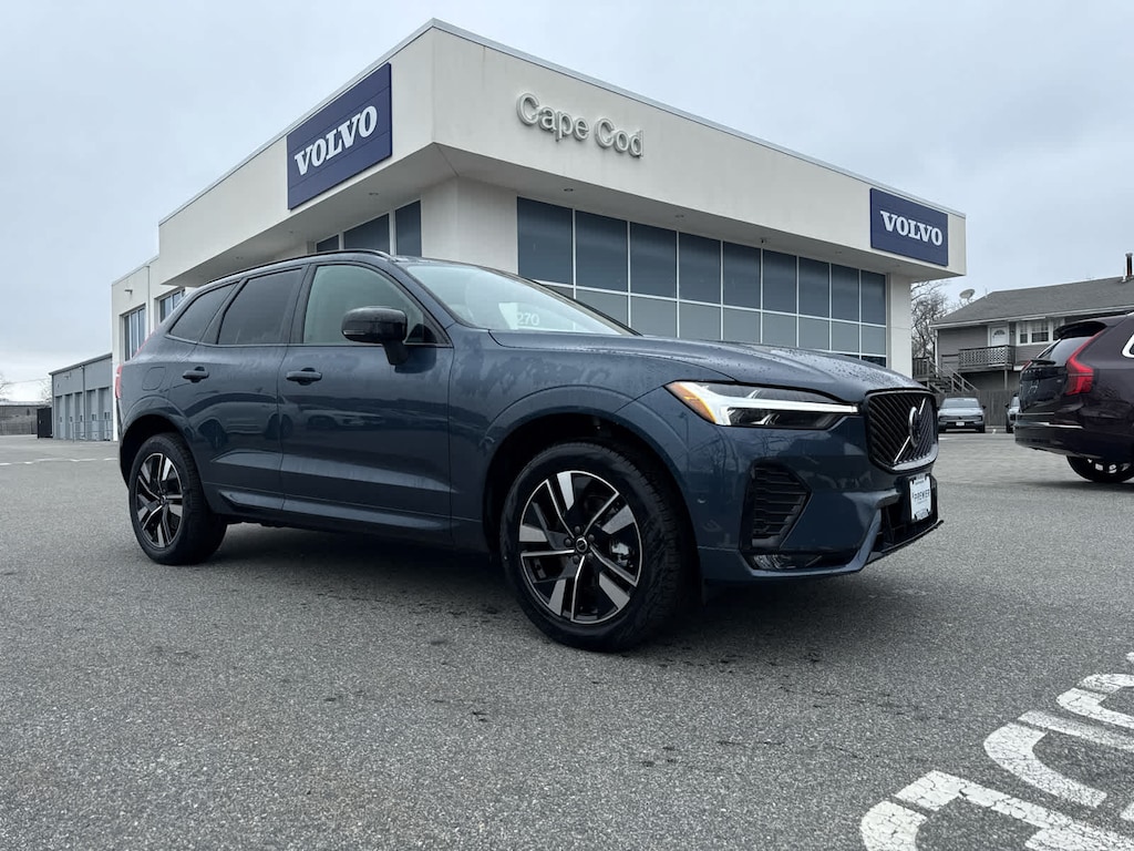 New 2026 Volvo XC60 B5 Plus SUV