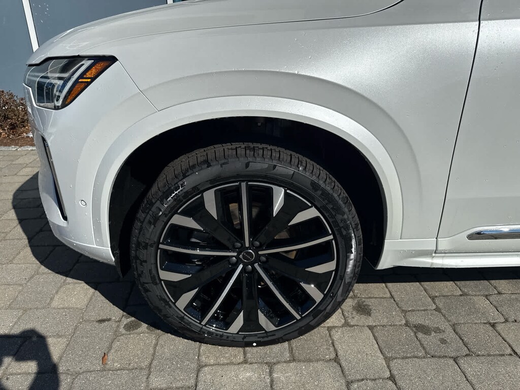 New 2026 Volvo XC90 B6 Plus 7-Seater SUV