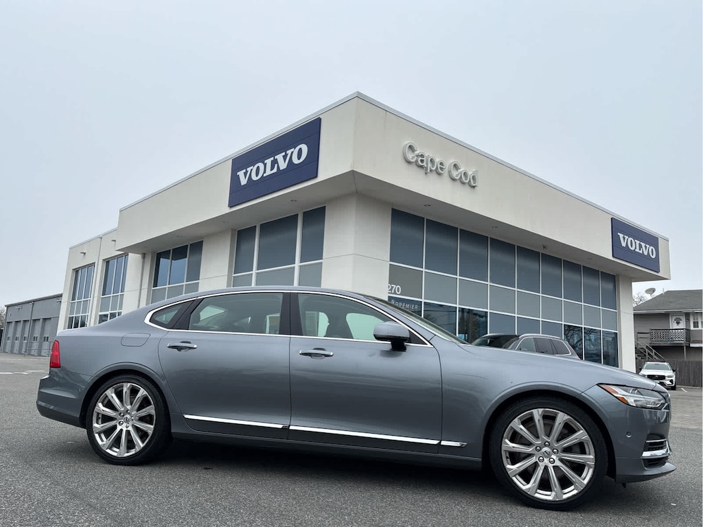 Used 2018 Volvo S90 Hybrid T8 Inscription Sedan