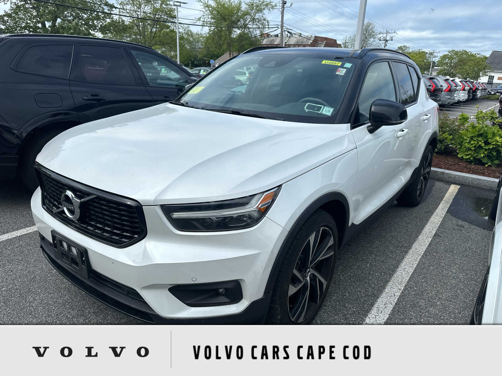 2021 Volvo XC40 T5 R-Design AWD's photo