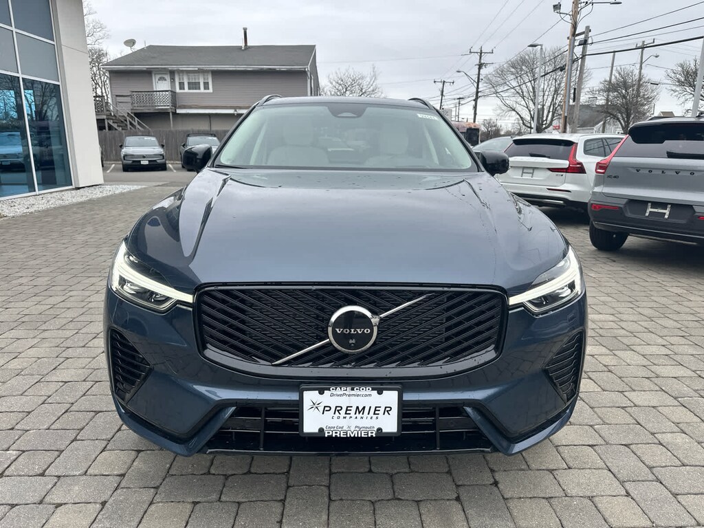 New 2026 Volvo XC60 plug-in hybrid T8 Ultra SUV