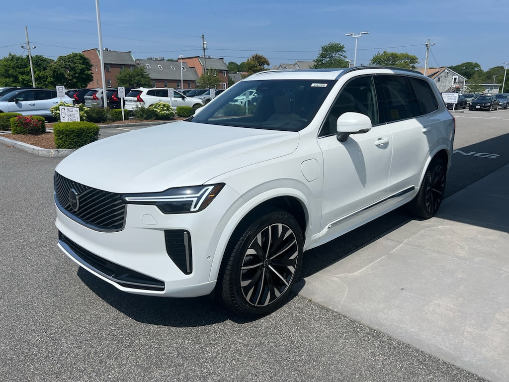 New 2025 Volvo XC90 plug-in hybrid T8 (2025.5) Ultra 7-Seater SUV
