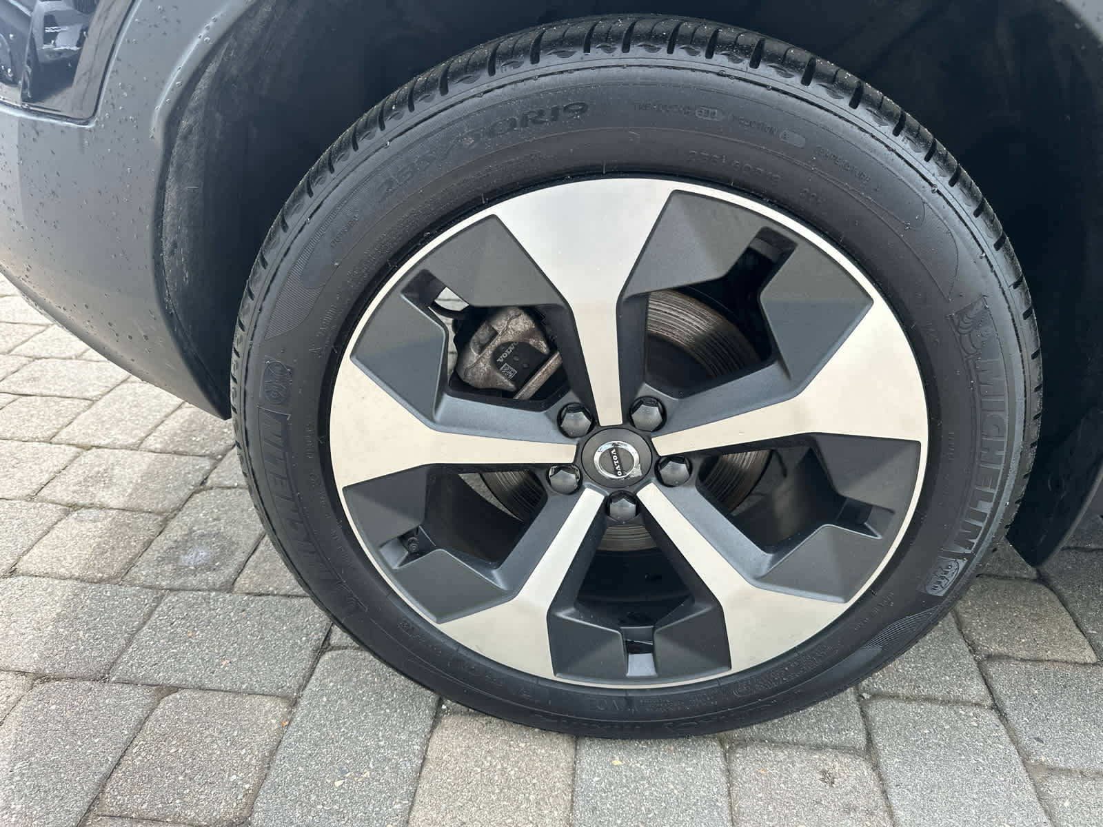 2026 Volvo XC40 Core - Photo 37