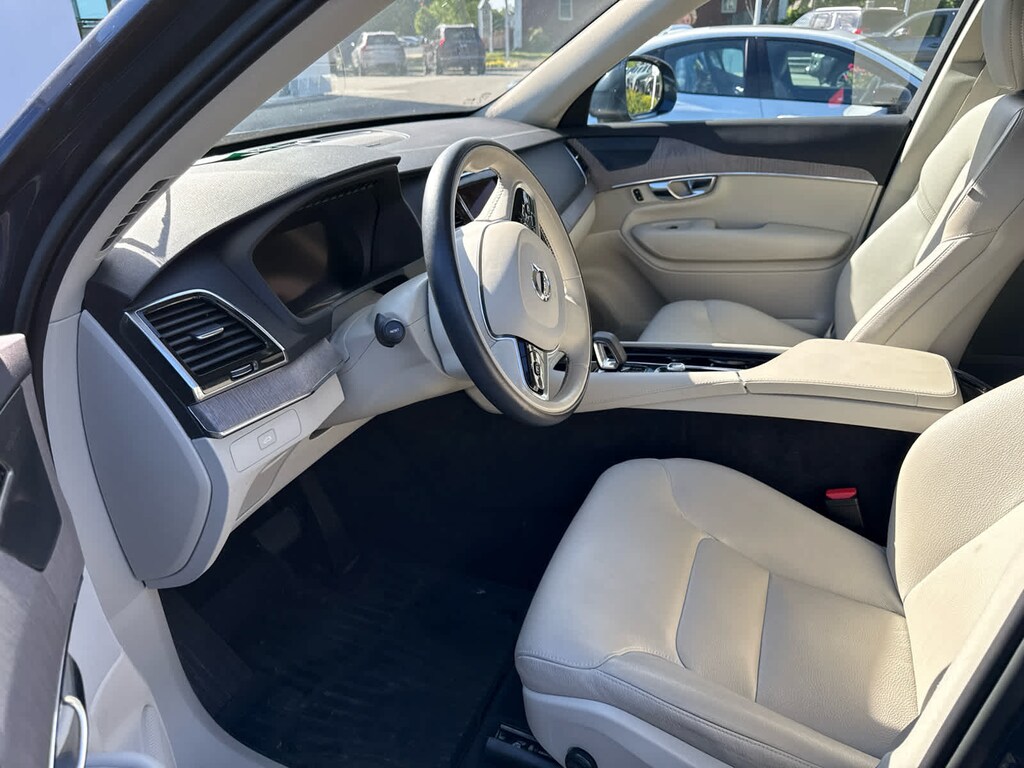 Used 2023 Volvo XC90 B5 AWD Plus SUV